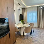 Krakowskie Przedmiescie 36 Parking Free Lublin