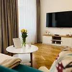 Krakowskie Przedmiescie 36 Parking Free Apartment *