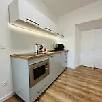 Apartment Krakowskie Przedmiescie 36 Parking Free *