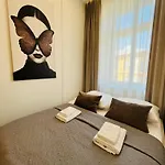 Krakowskie Przedmiescie 36 Parking Free Lublin