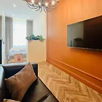 Apartment Krakowskie Przedmiescie 36 Parking Free *