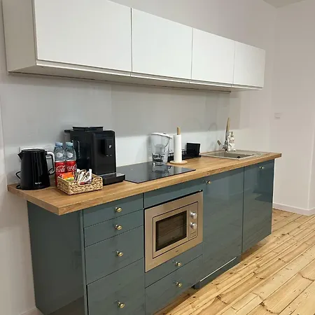 Krakowskie Przedmiescie 36 Parking Free