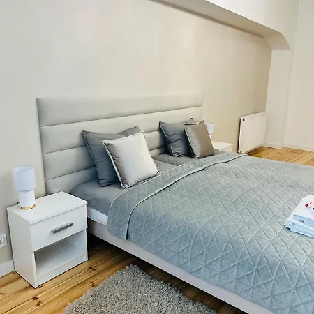 شقة Krakowskie Przedmiescie 36 Parking Free