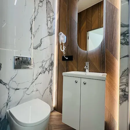 Krakowskie Przedmiescie 36 Parking Free Lublin