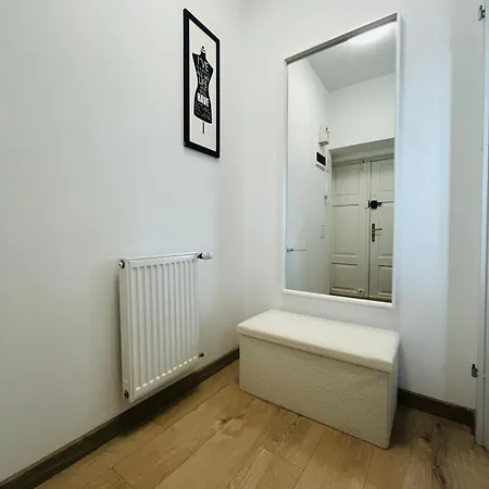 شقة Krakowskie Przedmiescie 36 Parking Free *