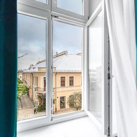 Apartment Krakowskie Przedmiescie 36 Parking Free