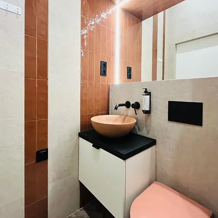 Krakowskie Przedmiescie 36 Parking Free *