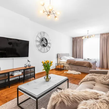 Krakowskie Przedmiescie 36 Parking Free * Lublin