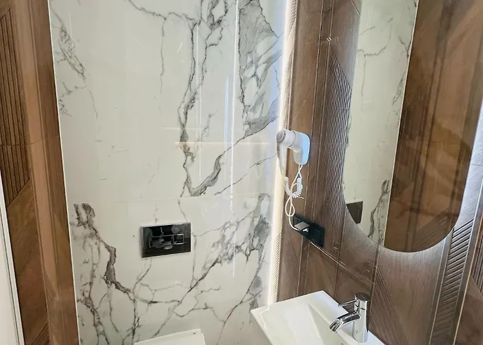 Krakowskie Przedmiescie 36 Parking Free *