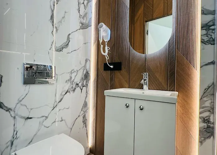 Krakowskie Przedmiescie 36 Parking Free Lublin