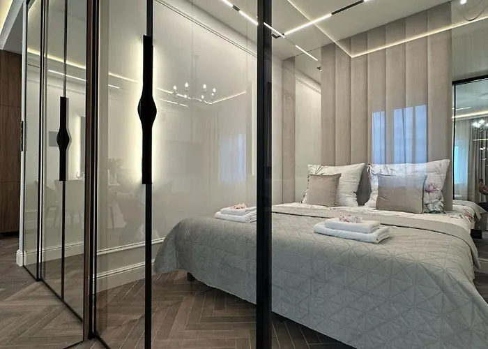 Krakowskie Przedmiescie 36 Parking Free Apartment